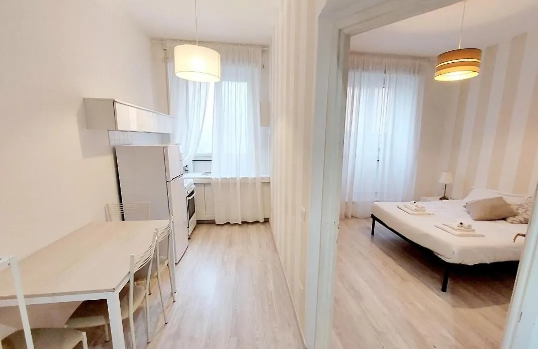 Bbhome Stylish Gold Apartment Near Trastevere Station Rome